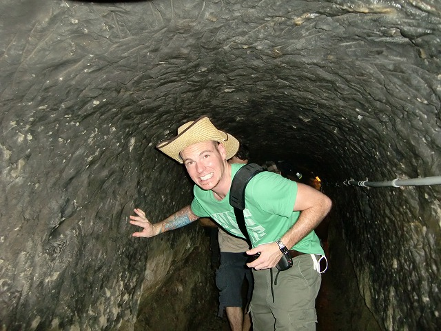 Kamakura10 KCP students inside Inside Benten-Kutsu in Hase-dera1
