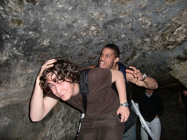 Kamakura7 KCP students inside Inside Benten-Kutsu in Hase-dera2